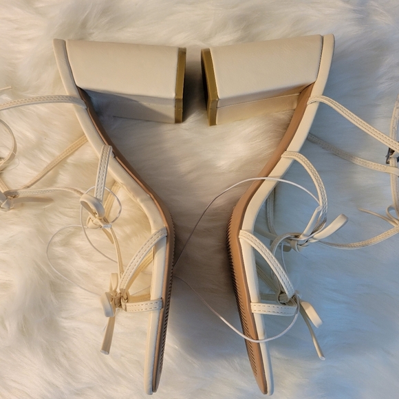 Elegant Cream Strappy Sandals - Picture 5 of 8